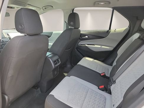Used 2024 Chevrolet Equinox LT FWD image 8