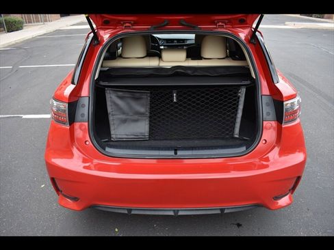 Used 2014 Lexus CT 200h image 24