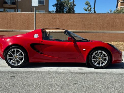 Used 2005 Lotus Elise RWD image 4