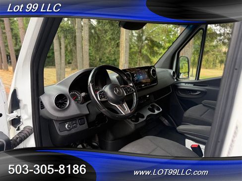 Used 2019 Mercedes-Benz Sprinter 144 w/ Premium Plus Package image 27