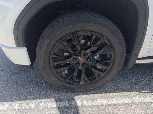 Used 2020 GMC Sierra 1500 Denali w/ Denali Ultimate Package image 2