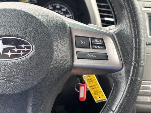 Used 2014 Subaru Outback 2.5i Limited w/ Moonroof Package image 15