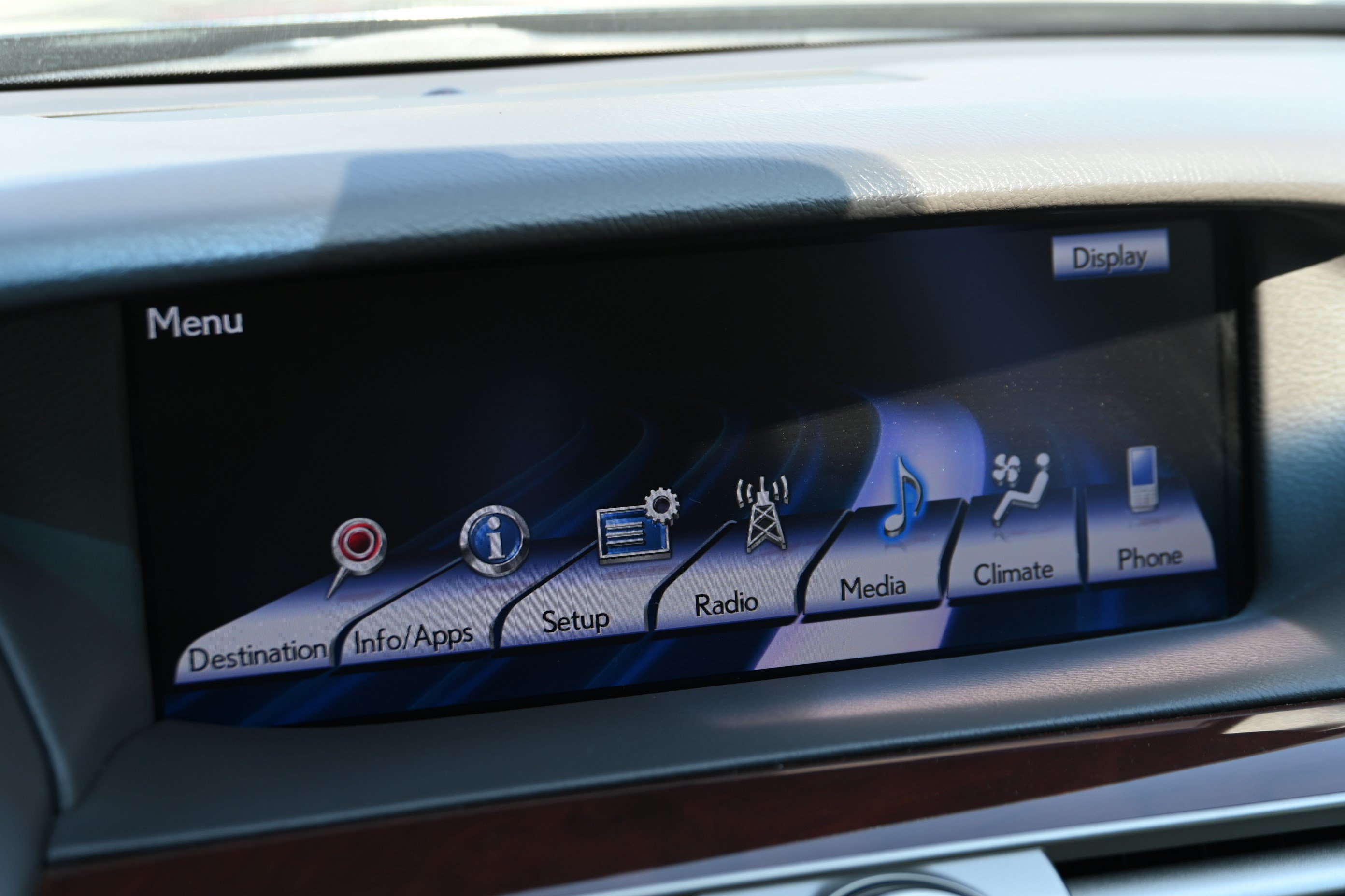Used 2014 Lexus LS 460 w/ Comfort Package RWD image 18