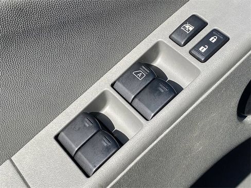 Used 2020 Nissan Frontier SV image 20