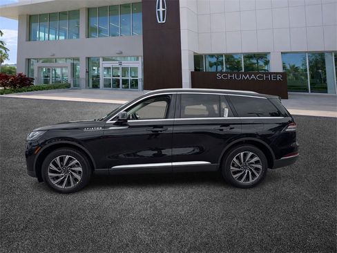 New 2026 Lincoln Aviator AWD image 4
