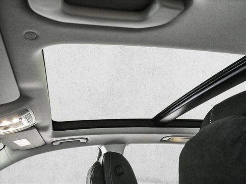 New 2026 Mercedes-Benz GLE 450e 4MATIC image 17