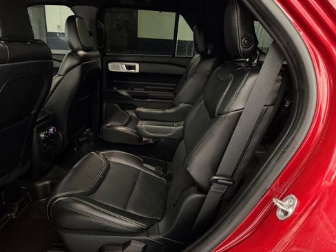 Used 2020 Ford Explorer ST w/ ST Street Pack AWD/4WD image 17