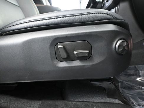 Used 2025 Jeep Wrangler Sahara w/ Technology Group image 44