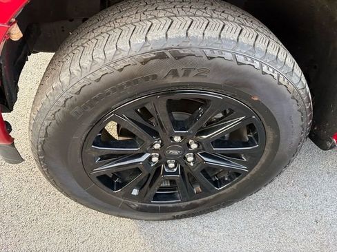 Used 2024 Ford F150 Platinum w/ FX4 Off-Road Package image 5