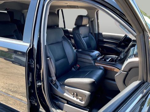 Used 2016 Chevrolet Tahoe LTZ AWD/4WD image 9
