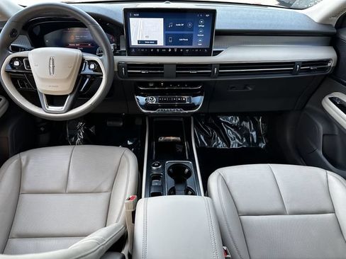 Certified 2023 Lincoln Corsair AWD w/ Equipment Group 101A image 15