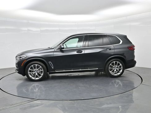 Used 2023 BMW X5 xDrive40i AWD/4WD image 32