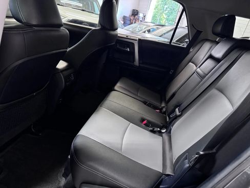 Used 2016 Toyota 4Runner SR5 Premium RWD image 15