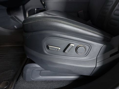 Used 2022 Rivian R1T Adventure image 19