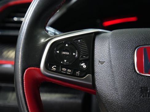 Used 2018 Honda Civic Type R image 39