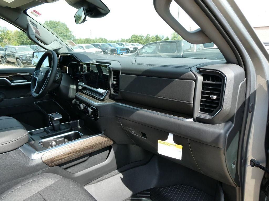 New 2026 Chevrolet Silverado 1500 RST AWD/4WD image 11