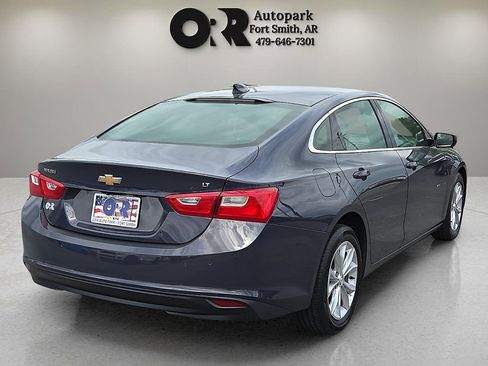 Used 2025 Chevrolet Malibu LT FWD image 5