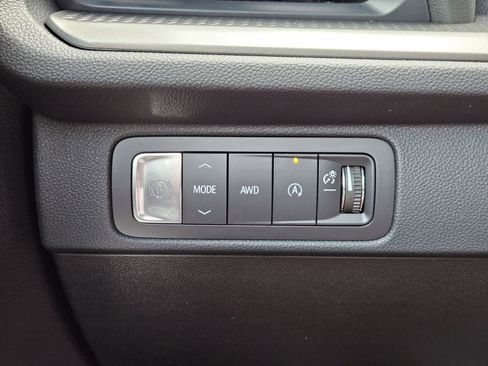 New 2026 Chevrolet Traverse LT w/ Midnight/Sport Edition AWD/4WD image 22