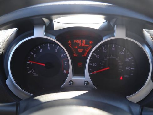 Used 2014 Nissan Juke S image 9