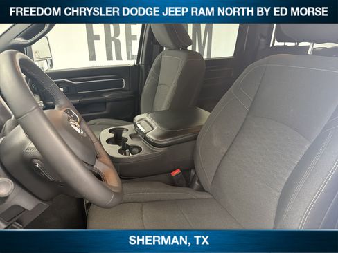 Used 2025 RAM 2500 Big Horn AWD/4WD image 7