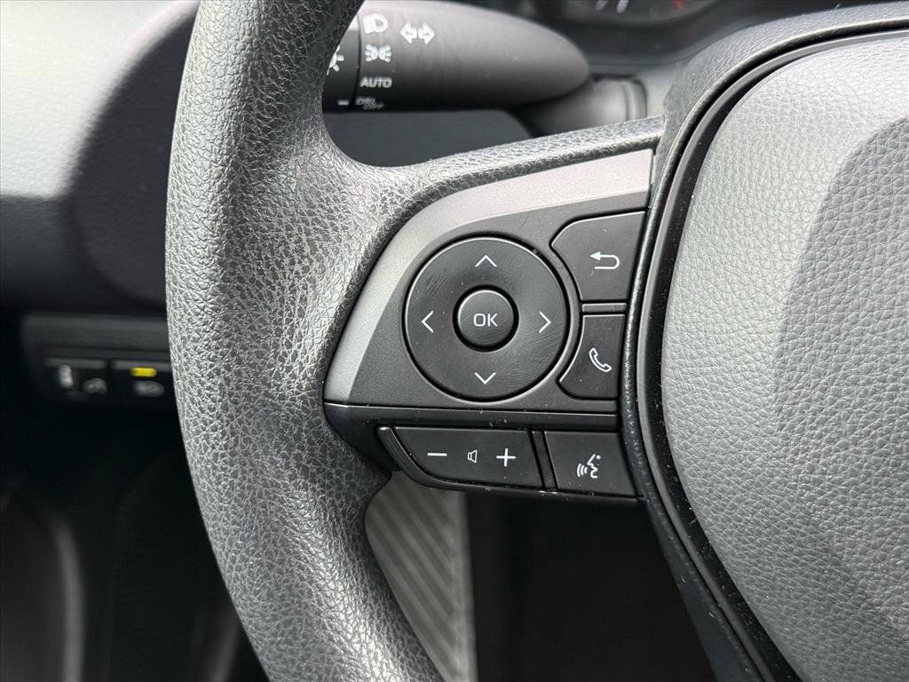 Certified 2025 Toyota Corolla LE FWD image 18