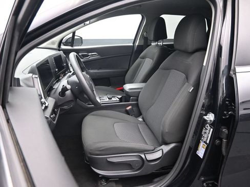 Used 2025 Kia Sportage LX AWD/4WD image 22