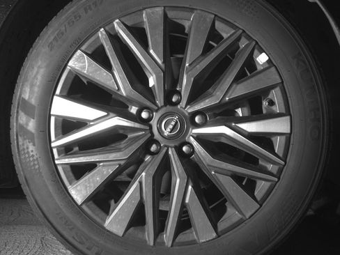 Used 2025 Nissan Altima 2.5 SV image 13