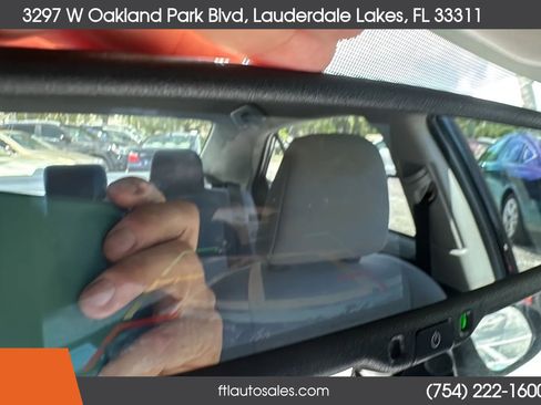 Used 2016 Toyota Corolla L FWD image 53