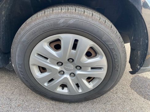 Used 2019 Dodge Journey SE FWD image 11