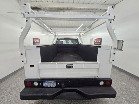 Used 2019 Ford F250 XL w/ STX Appearance Package image 5