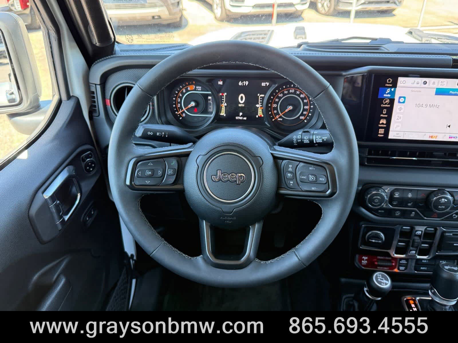 Used 2026 Jeep Wrangler Unlimited Rubicon w/ Safety Group AWD/4WD image 19