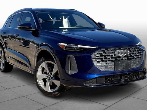 New 2025 Audi Q5 Premium Plus image 2