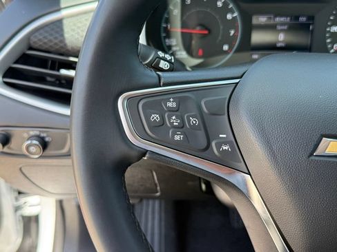 Used 2025 Chevrolet Malibu RS FWD image 13