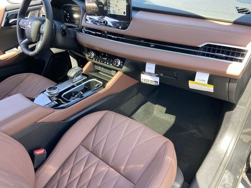 New 2026 Mitsubishi Outlander SEL FWD image 26