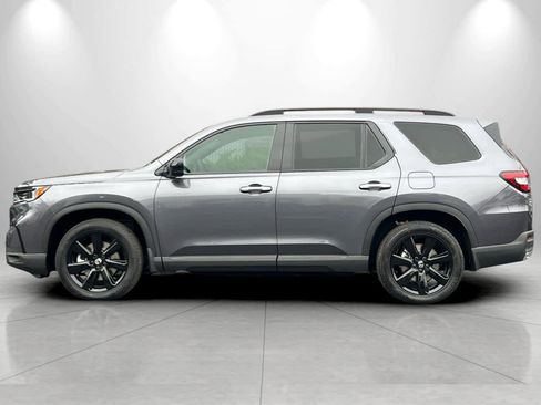 New 2025 Honda Pilot Black Edition image 5