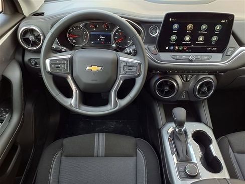 New 2026 Chevrolet Blazer LT FWD image 6