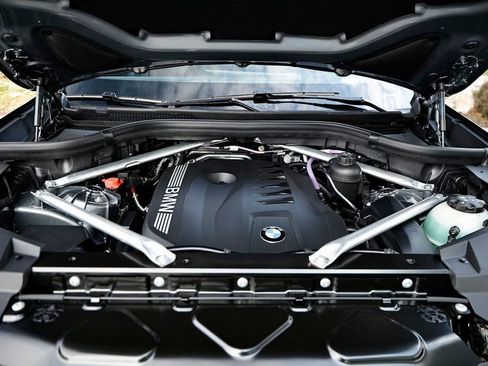 New 2026 BMW X5 xDrive40i w/ Executive Package image 31