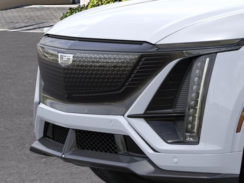 New 2026 Cadillac Lyriq V w/ Exterior Carbon Fiber Package AWD/4WD image 13