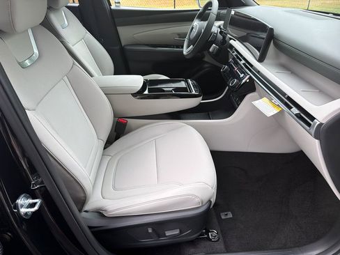 New 2026 Hyundai Tucson Limited FWD image 15