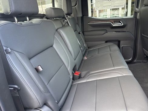 New 2026 GMC Sierra 1500 SLT w/ SLT Premium Package image 32