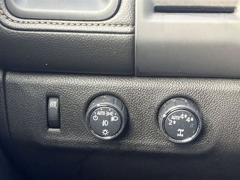 Used 2022 GMC Canyon AT4 w/ Trailering Package image 16