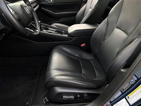 Used 2024 Honda Accord EX-L image 11