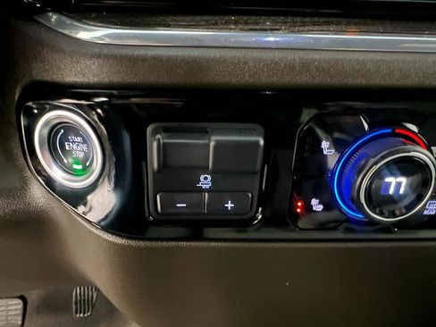 Used 2025 Chevrolet Silverado 1500 LT image 47