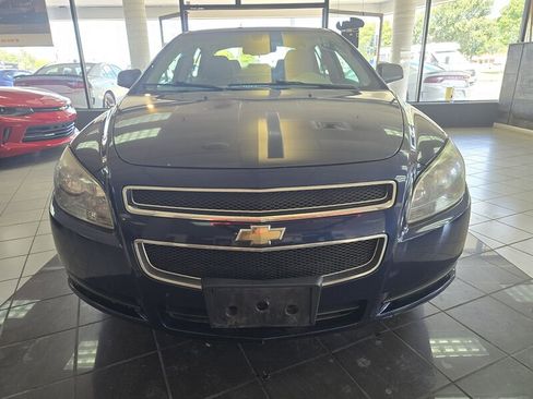 Used 2010 Chevrolet Malibu LS image 2