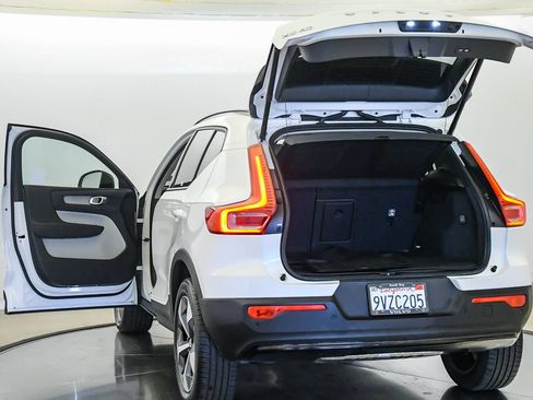Certified 2026 Volvo XC40 B5 Plus w/ Protection Package Premier AWD/4WD image 25