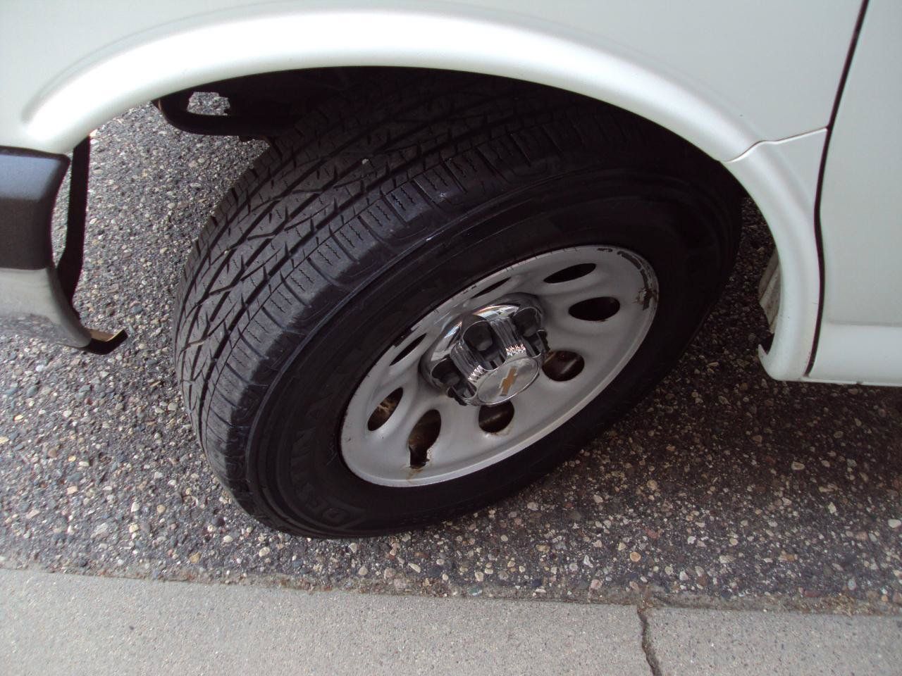Used 2013 Chevrolet Express 1500 LT w/ LT Preferred Equipment Group AWD/4WD image 29