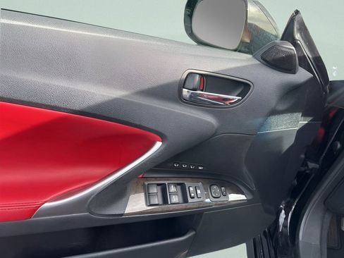 Used 2014 Lexus IS 250C w/ Luxury Package image 19