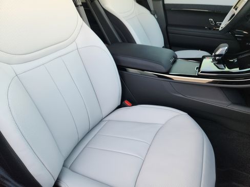 New 2026 Land Rover Range Rover Sport Dynamic SE image 13