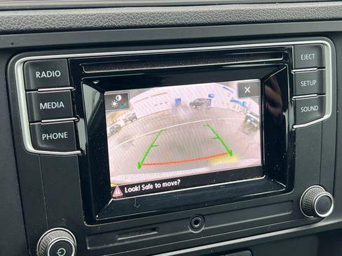 Used 2017 Volkswagen Jetta S image 15