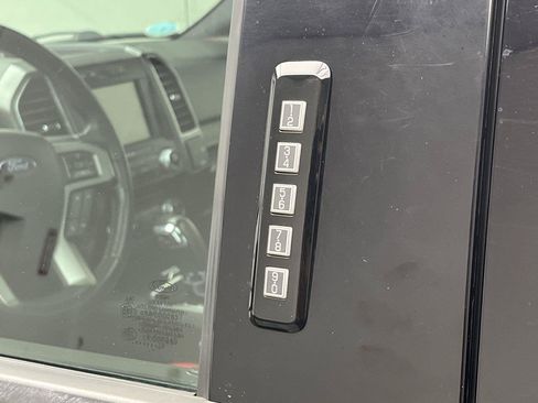 Used 2018 Ford F150 Lariat AWD/4WD image 8